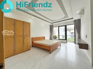 cho thuê căn hộ mới 100% , ban công thoáng, full nội thất