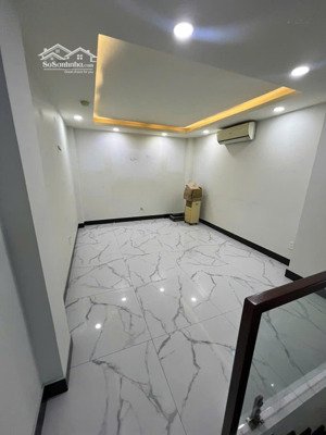 bán gấp mặt tiền kinh doanh khu bàu cát,dt 5 x 20. 2 tầng,giá giảm từ 20 tỷ về 16,5 tỷ thương lượng