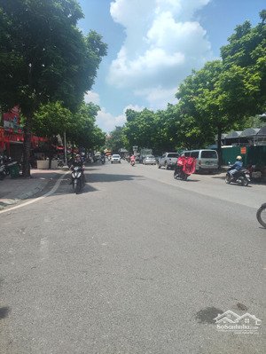 nhà dân xây ngõ ô tô dt 45m2 mt 4.4m 9.3ty trung tâm long biên vĩnh tuy aeon