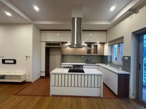 căn hộ chung cư cao cấp 180m2 vieu trọn thành phố