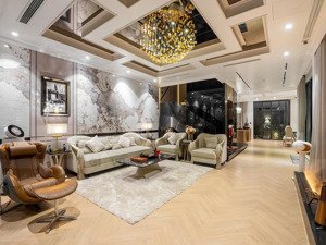 gia đình em bán căn 141m (4n2w) tại golden palace, mễ trì. sẵn sổ, full đồ, view đẹp