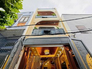 chủ nhà lớn tuổi bán lại nhà 2,55 tỷ, 67,6m2 hậu giang, phường 2, quận 6 hẻm to 1 sẹc sổ riêng