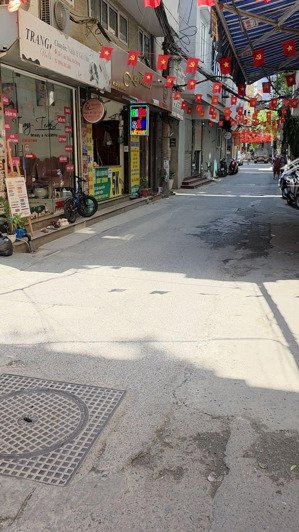 11,5 tỷ có nhà 6 tầng 6 ngủ tại nguyễn văn lộc. hà đông. ô tô đỗ cửa 2 thoáng trước sau.