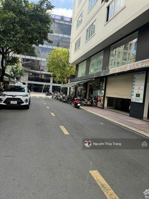 bán khách sạn đường nguyễn minh hoàng - k300, 16 căn, thang máy, nội thất cao cấp.