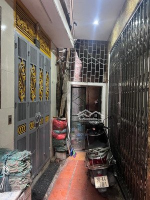 bán nhà thụy khuê võng thị 50m ra phố gần hồ tây bán đất tặng nhà 3 tầng 28m2 giá chỉ 4.5 tỷ