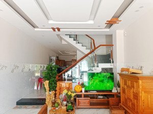 bán nhà 3 tầng đường 10.5m ngọc tịnh , khu nam hoà xuân , ngũ hành sơn móng 7 tầng, đà nẵng