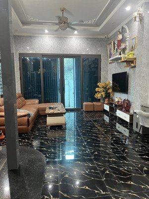 bán nhà lô góc 2 thoáng trung văn / nam từ liêm 13 phòng ở + cho thuê