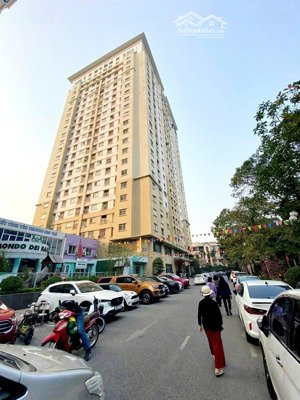 bán căn hộ penhouse 4 phòng ngủ tòa nhà skylight 125 minh khai,dt 200m có 2 slot để ô tô, hơn 12 tỷ