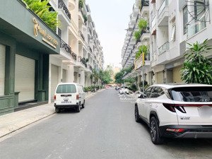 nhà chính chủ - cặp đôi 8x18m khu vip nguyễn sơn, thoại ngọc hầu