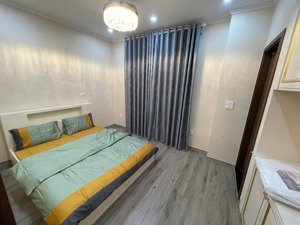 cho thuê song lập hướng đông nam diện tích 150m2 - vinhomes ocean park 1. full đồ. lh 