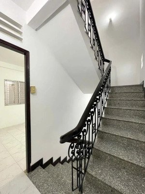 nhanh tay! hẻm xe hơi huỳnh văn bánh, pn. dt: 4x20.2m - vuông vức - 2tầng sân thượng. giá chỉ 15 tỷ