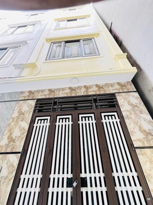 bán nhà 4 tầng 35m2 - biên giang-hà đông gần ql6 và bx yên nghĩa giá nhỉnh 3 tỷ