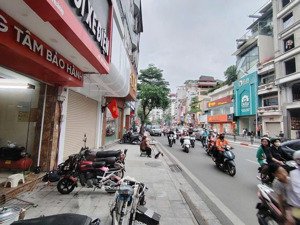 hiếm ! bán nhà mặt phố trung tâm đống đa -vị trí đắc địa-vỉa hè-kinh doanh - giá hợp lý - 38m*5t !