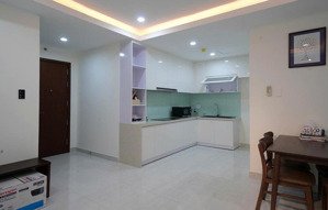 chính chủ cho thuê căn hộ 2pn, 2wc, 85m2, giá siêu hời 12tr tại remax plaza, q6, hcm lh:0779072306