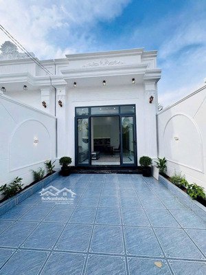 chỉ cần 1tỷ530 nhận ngay nhà liền thổ xây sẵn có nội thất ở mỹ phong -tp mỹ tho(shr) .