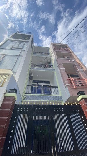 tô hiến thành - 4 tầng - 7pn - 7wc - hẻm xe tải thông - thu nhập tháng 30 triệu - chỉ 10.700tỷ