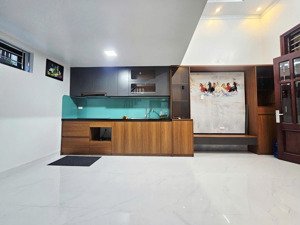 hiếm nhà đẹp phương canh 36m x 5t, ô tô sát cửa, giá chỉ 6,1 tỷ