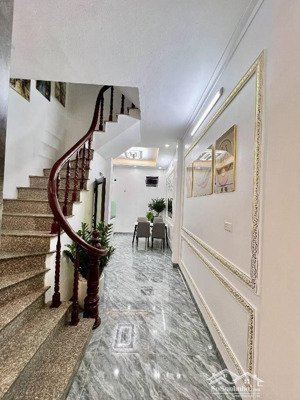 chính chủ bán nhà phố lê thanh nghị 26m, sổ đỏ riêng giá 5,89 tỷ