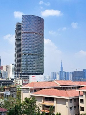 cần cho thuê nhanh căn hộ studio sài gòn royal xinh như hình í