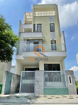 nhà phố khu compound saigon mystery villas , đảo kim cương q2 giá cực tốt, nội thất cực đẹp.