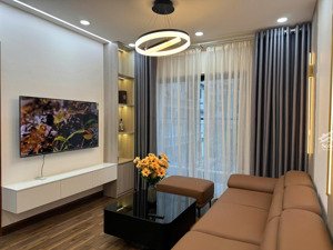 chính chủ cần bán căn hộ 2pn goldmark city 136 hồ tùng mậu - tầng trung - bc nam-view nội khu