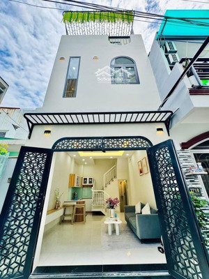 bán gấp nhà riêng tại đường bông sao, phường 5, quận 8. hẻm xe hơi. 63m2