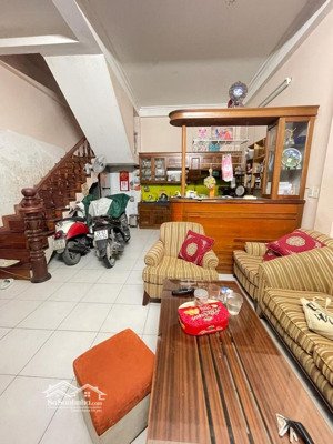 bán nhà thoáng rộng giảng võ - vũ thạnh - trung tâm đống đa - 100m ra ô tô - dân trí - hơn 8 tỷ