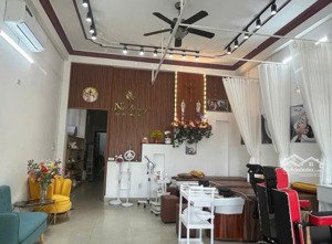 siêu hot nhà 3,5 tầng đối diện chợ cẩm lệ vị trí không mua ngay là tiếc cả đời!