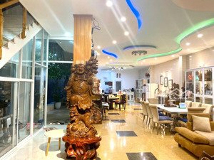 bán biệt thự 4 tầng có hồ bơi mặt tiền lý tự trọng, đà nẵng dt 328m²