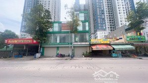 cho thuê nhà 4 tầng ngang 15m,liền kề vincom 550,có thang máy, pccc đầy đủ