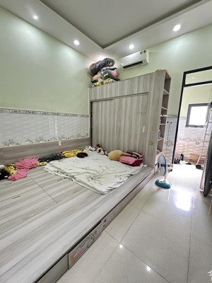 nhà bình hưng hòa. quận bình tân sát bên aoen tân phú 58 m2.giá chỉ có 4.7 tỷ