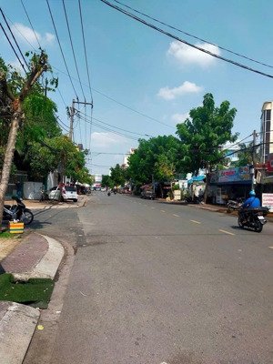 phan huy ích, p15, tân bình, dt 4x15, 4 tầng, hẻm xe tải, nhỉnh 8 tỷ , còn tl