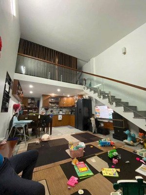 bán nhà hàng xóm tứ hiệp - dt 40m2 - ô tô đỗ cổng - giá tốt nhất khu vực ở ngay