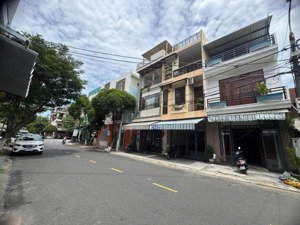 bán nhà 3 tầng vị trí đẹp giữa 2 ngã tư, sát lê thanh nghị vừa ở vừa kinh doanh cực đỉnh