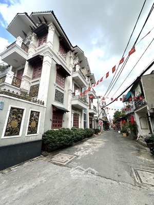 kiếm đâu ra căn thứ 2 quá rẻ-hxh trần thái tông- tân bình- dt 86m2- 4 tầng- full nội thất