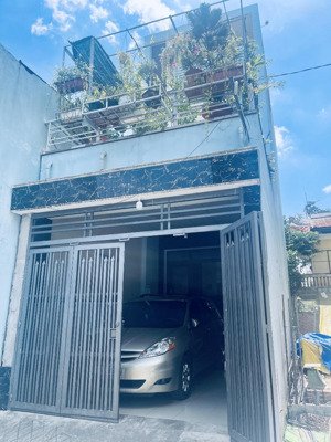 nhà kiên cố hẻm 5m, 4x20, có gara, 3pn, khu yên tĩnh, sang tên 1 nốt nhạc.