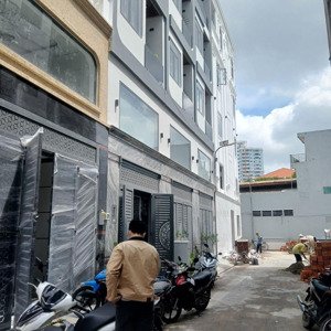 7 tỷ 200 thương lượng, bán nhà mới 5 tầng, đường 6 mét ,diện tích : ngan 4,3 - dài 12 mét.