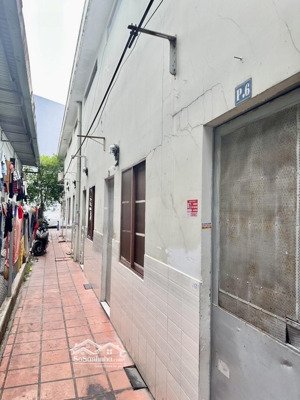 giá quá tốt có dòng tiền 20tr/th dãy trọ 8 phòng trung tâm sổ vuông đẹp hẻm xe 7m bán gấp