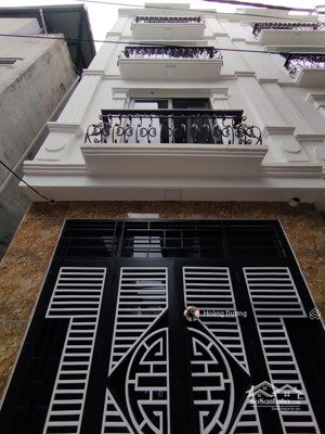 nhỉnh 4 tỷ - vị trí đẹp, 30m ra trục chính la phù. 800m ra kđt gleximco, lê trọng tấn.20p tt hà nội