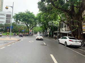 nhà mặt phố quận hai bà trưng - lô góc - view công viên - kinh doanh tốt - 20m2 - 10 tỷ