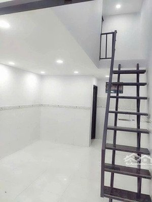 nhà bình chiểu thủ đức gia đình cần bán nhanh.