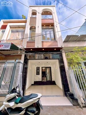 Nhà 1 trệt 2 lầu có gara đậu ô tô - Hẻm 65 Võ Trường Toản