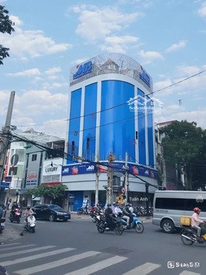 bán tòa nhà góc 2 mt nguyễn đình chiểu, quận 3 (8.5 x 11m) 3 tầng, hđt 200 tr/tháng, giá 80 tỷ tl