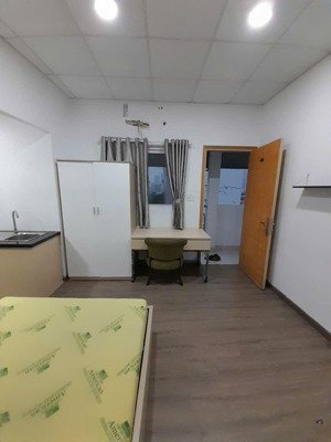 cho thuê phòng giá rẻ - ban công - full nội thất - ngay cầu thị nghè, gần q1, đh kinh tế tài chính