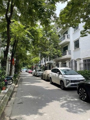 linh đàm -phân lô khu đô thị đáng sống bậc nhất hà nội phân lô 2 thoáng trước sau-mặt tiền 6m hiêm