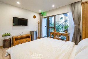 cho thuê căn hộ bancon đường huỳnh văn bánh quận phú nhuận - lh 