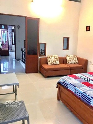 bán nhà 3tầng ngay trung tâm phố biển mỹ khê, mỹ an - ngũ hành sơn - giá f0 cực ngon - trục ô tô 6m