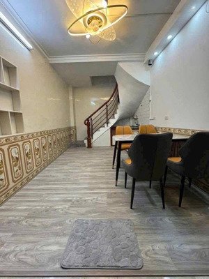 bán nhà 5 tầng phố cầu đất, hoàn kiếm, dt 18m2x5t, dân xây, ngõ nông gần phố - 4.15 tỷ sổ đỏ cc