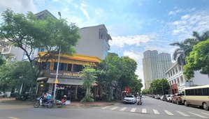 bán nhà mp lê lai hà đông 80m2 căn góc mt 7m 28 tỷ