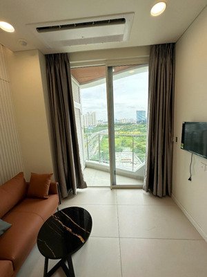 anh chị nên thuê ngay căn 1 pn full nội thất mới 100%, view sala & hồ trung tâm tại zeit river